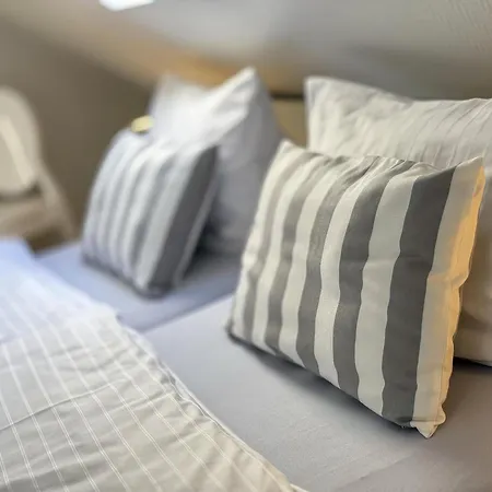 Apartament Voss 12 *